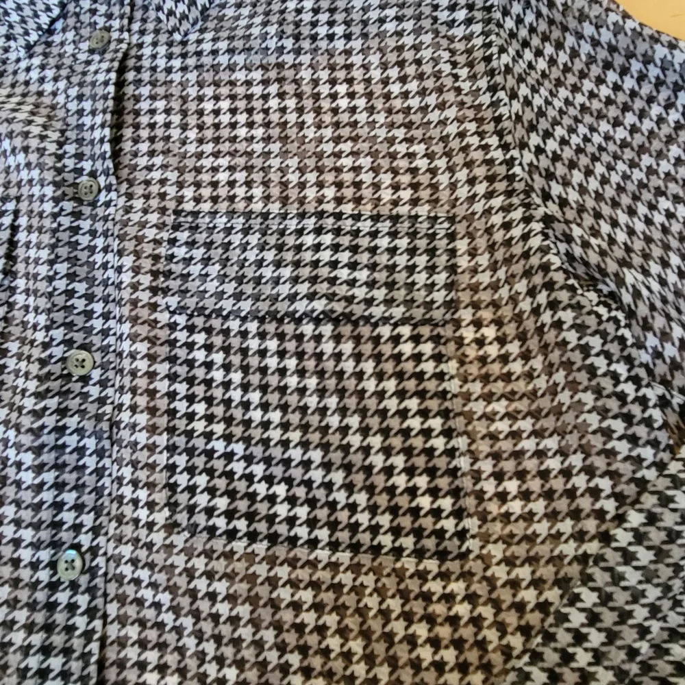 Equipment Grey Houndtooth Pure Silk Blouse - Picture 8 of 9